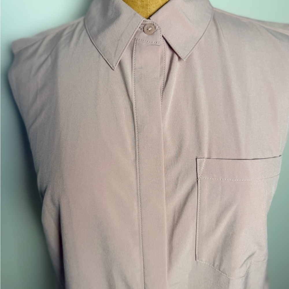 Athleta everlasting sleeveless women’s lavender button down blouse small